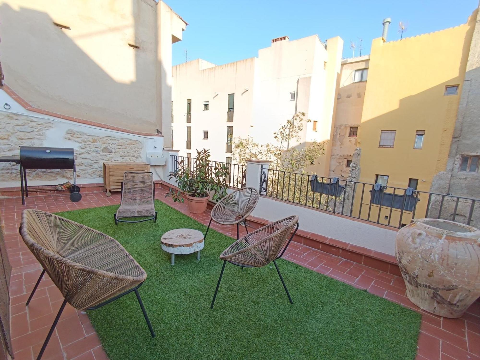 Petra Apartments -Old City With Terrace And Barbecue- Таррагона Екстер'єр фото